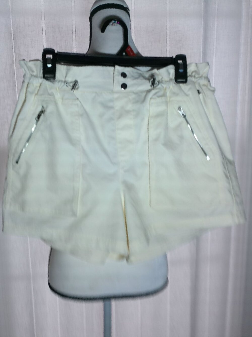 CALIA NWOT Shorts w/Zip Pockets High Elastic Waist w/Drawstring Cream NWOT M